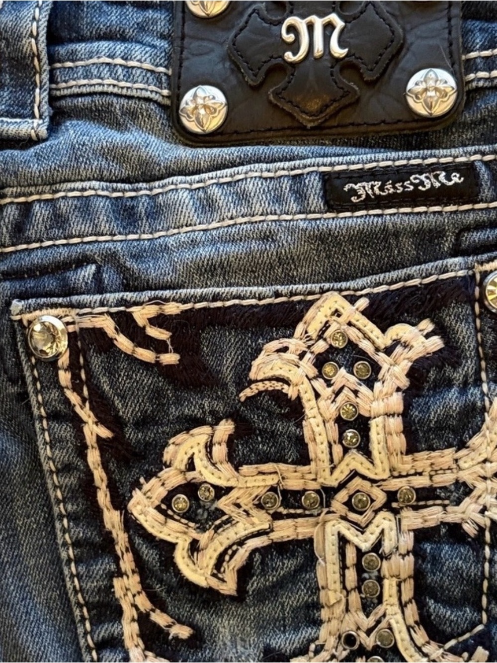 Miss Me girls size 25” waste Skinny Jeans Blue Embroidered/ Jeweled Pockets